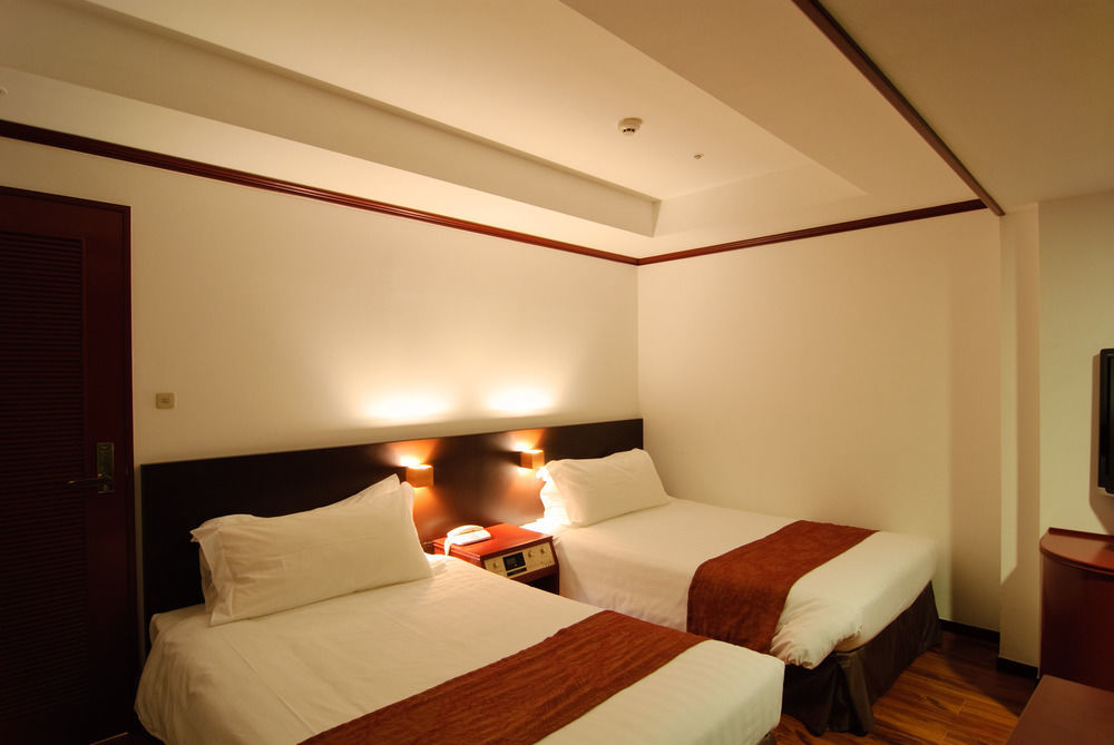 Okinawa Grand Mer Resort Экстерьер фото